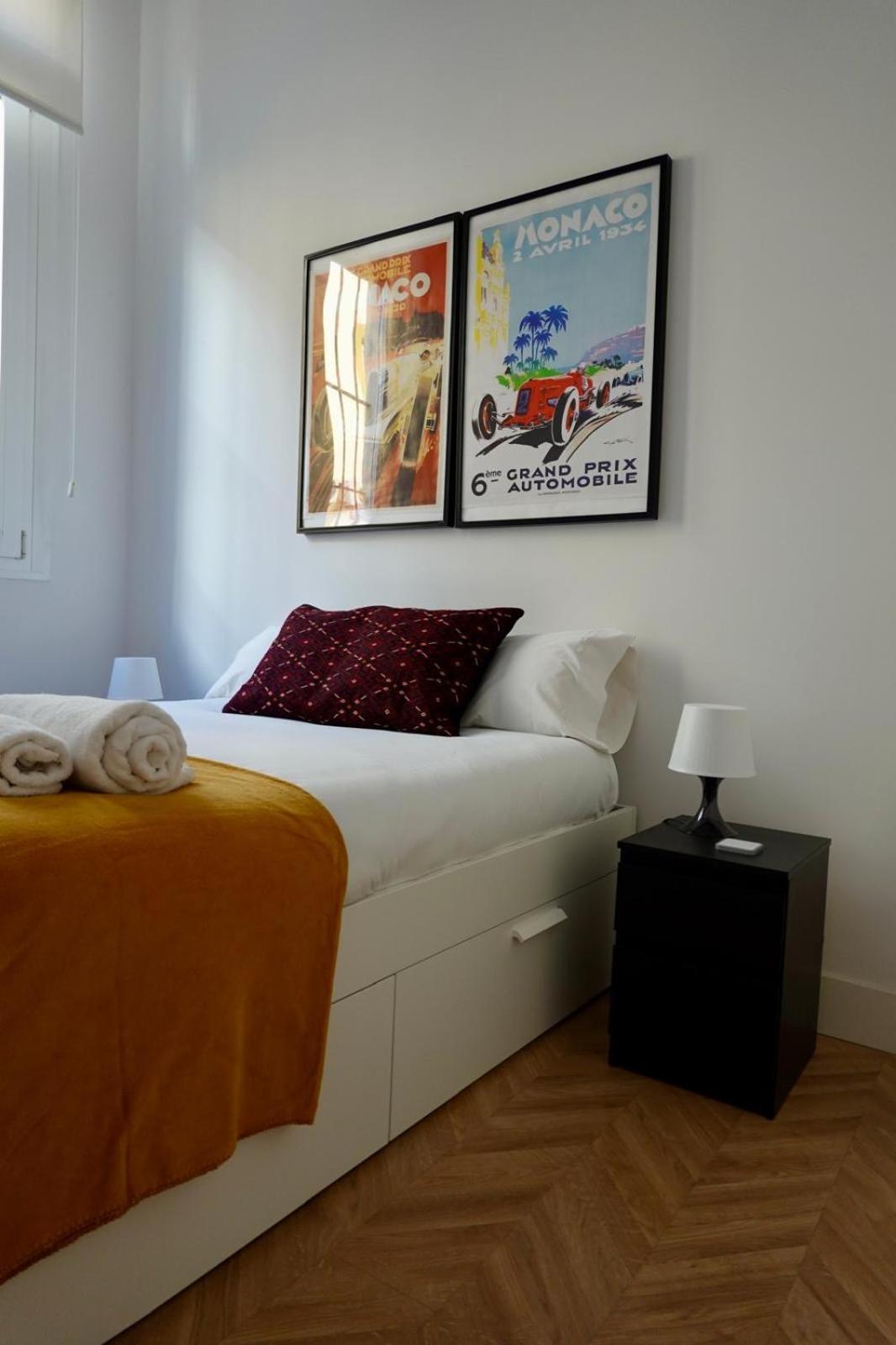 Peral Boutique Apartaments Seville Exterior photo
